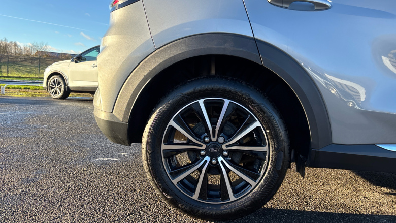 Ford Puma 1.0 EcoBoost Hybrid mHEV Titanium 5dr DCT Petrol Hatchback